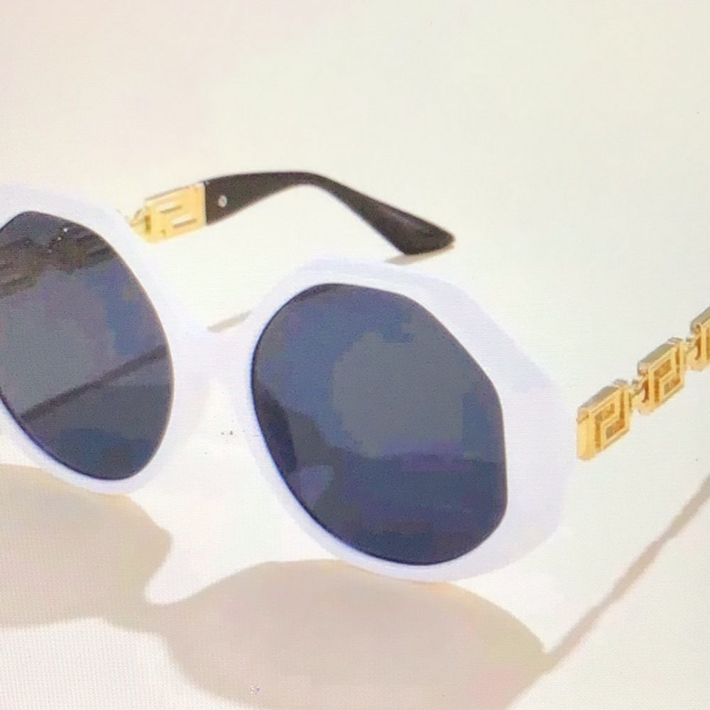 Sunglasses ๐ - Picture 6 of 8